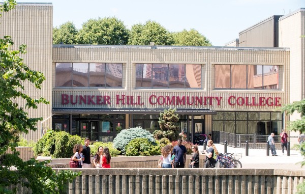 Trường Cao đẳng Cộng đồng Bunker Hill bang Massachusetts
