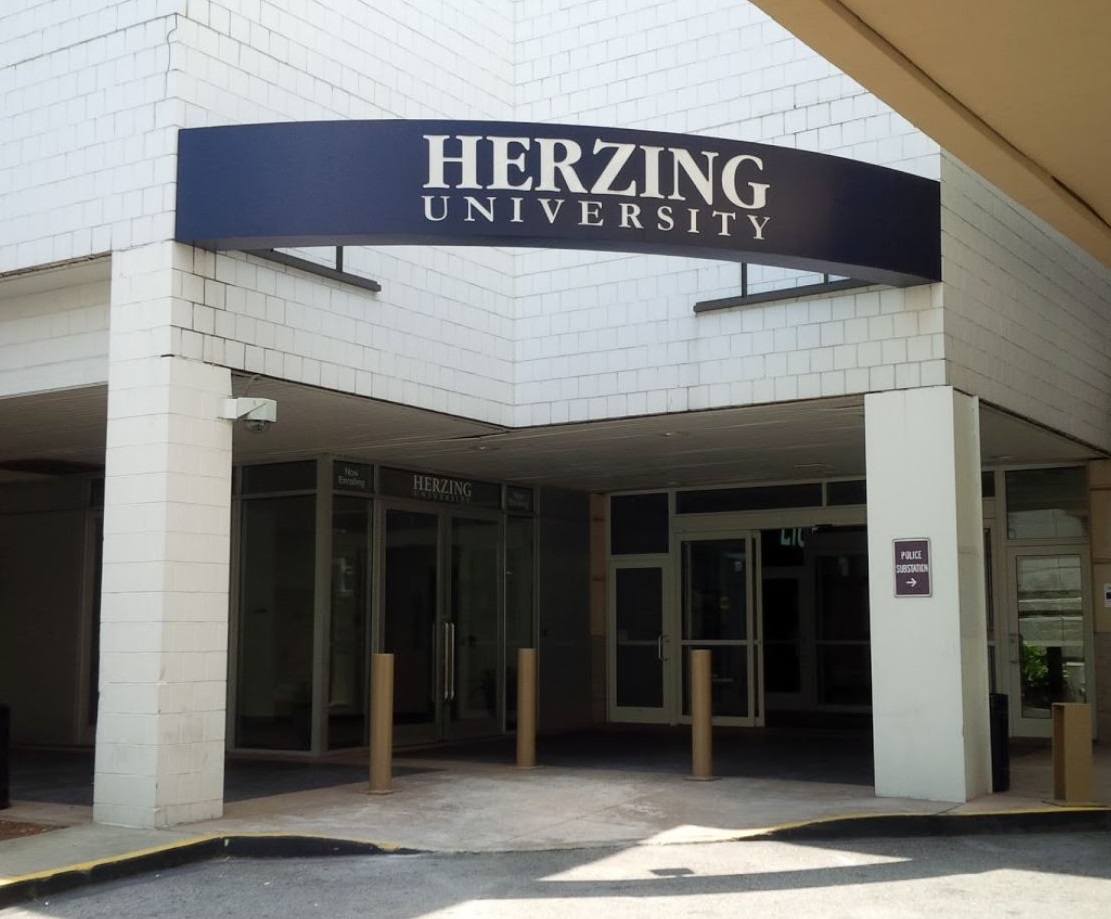 Có rất nhiều lý do để Herzing University xứng đáng là “ngôi trường quốc dân”